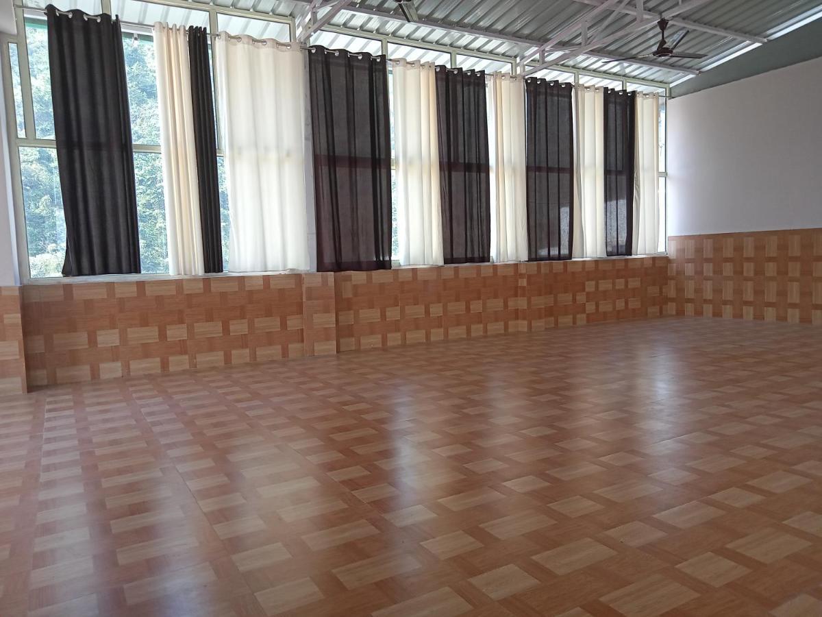 Hotel Aman Rishīkesh 外观 照片